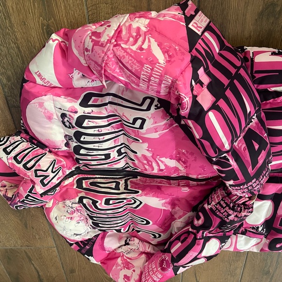 Sugar hill “LOVE kills” Puffer Jacket - Picture 5 of 5